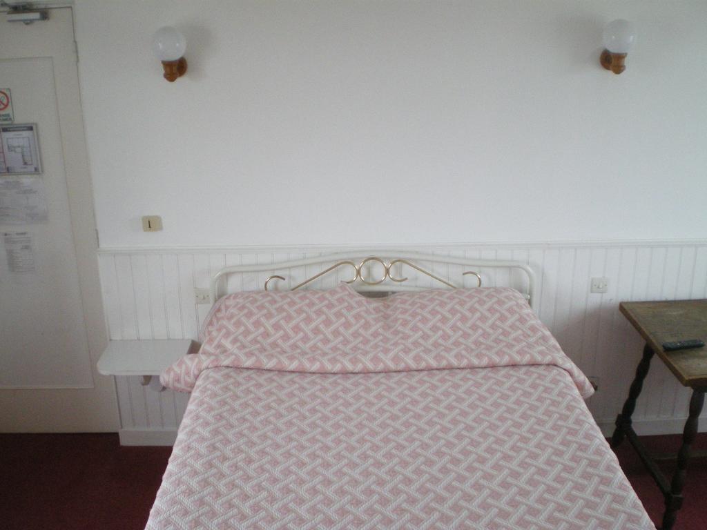 Hotel La Jetee Sud La Rochelle  Bilik gambar