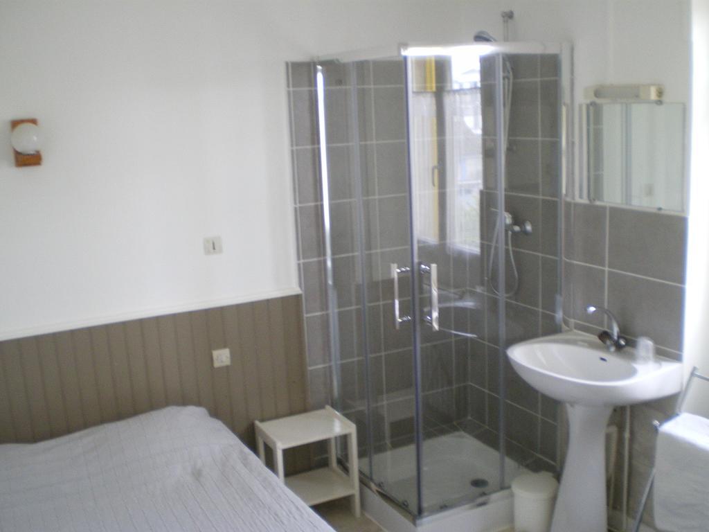 Hotel La Jetee Sud La Rochelle  Luaran gambar